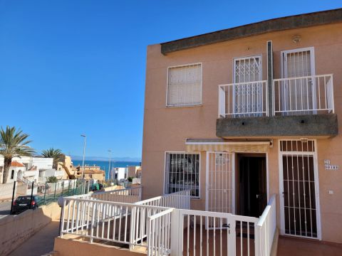 Detached house For rent short term in La Mata